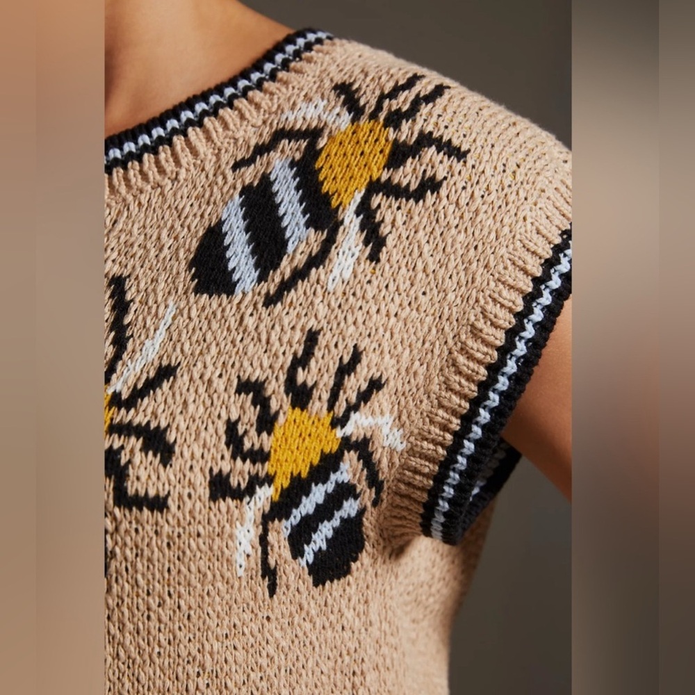 Anthropologie Beige Bee Intarsia Short-Sleeve Crew Sweater - Picture 2 of 9